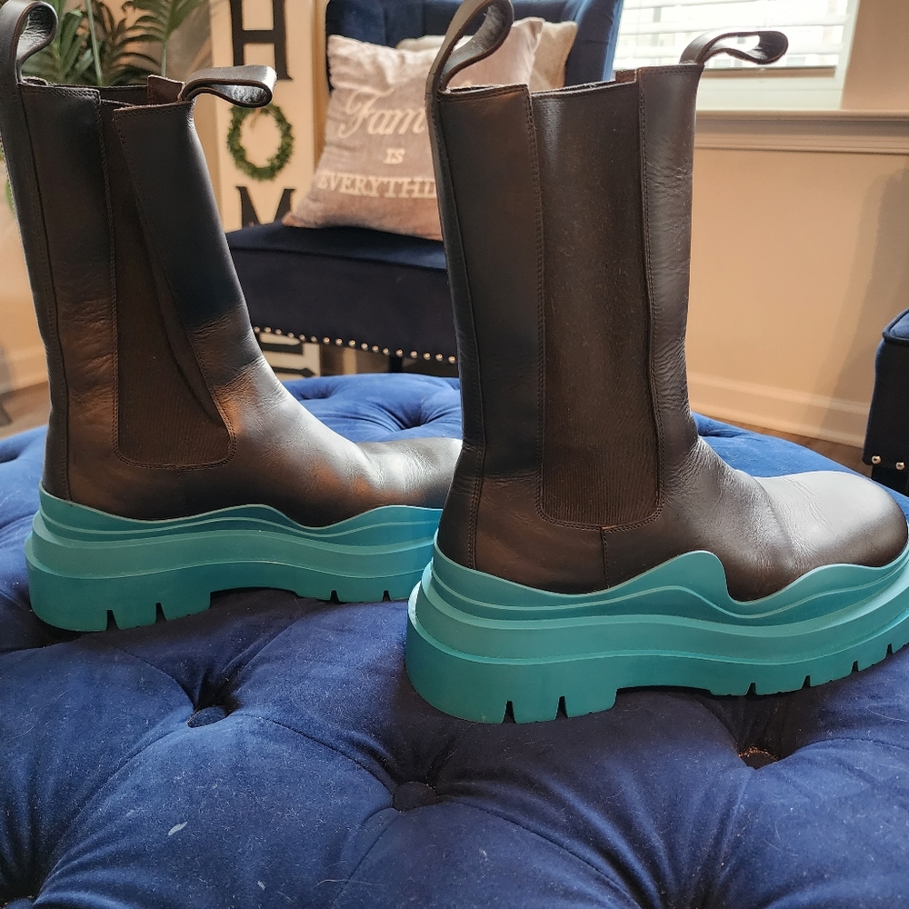 BOTTEGA VENETA BOOTS